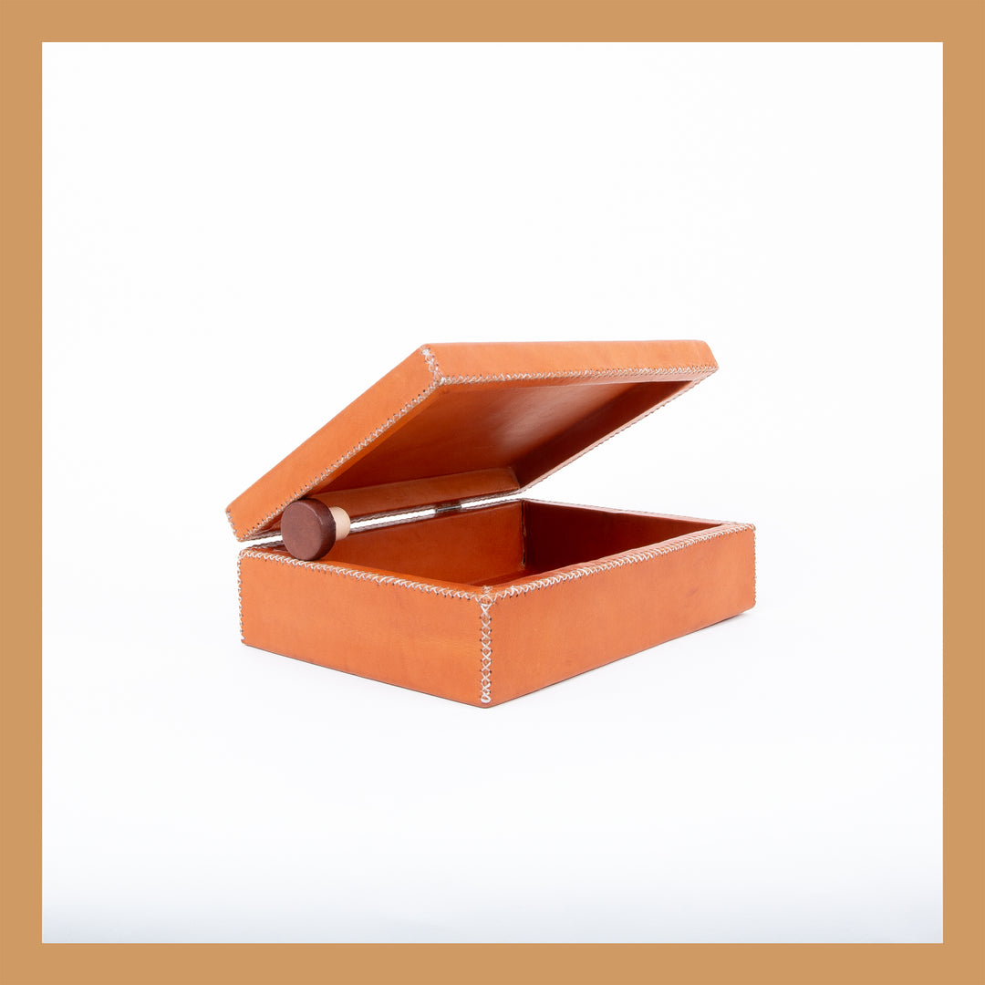 Natural Leather Box | Quality Handmade Leather Goods from Paraguay, Leather Accessories, Home and Decor, Leather Trays, Leather Boxes, Bati Leather Goods